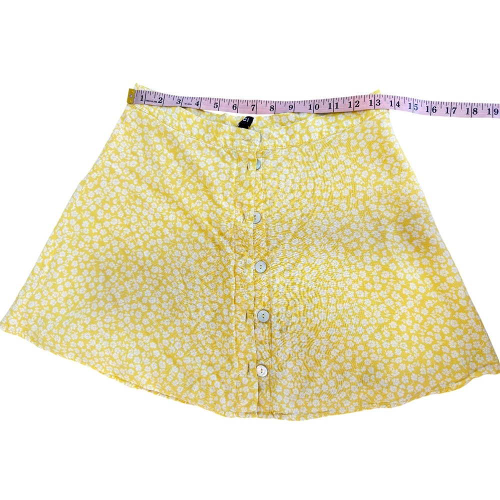 Skirt H&M Divided Yellow Floral Button Front Mini Skirt Size 6 Womens Viscose - Picture 7 of 9